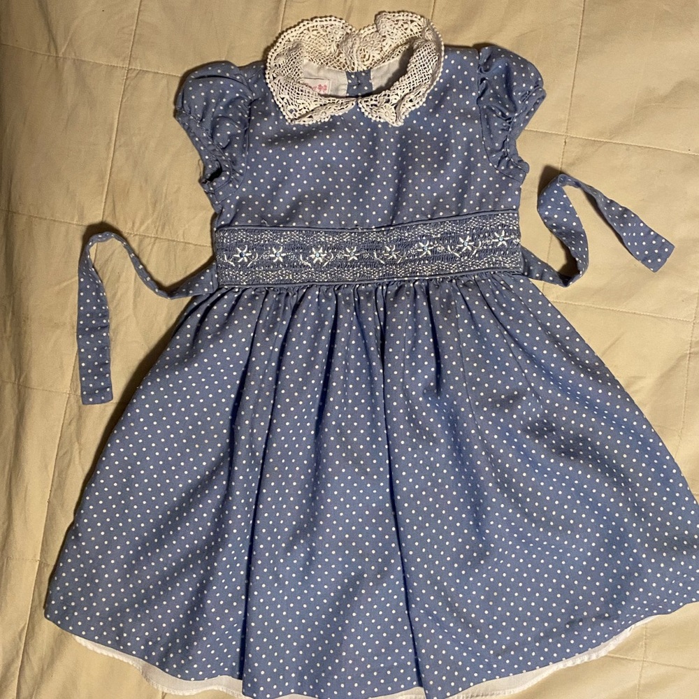 Girls dress